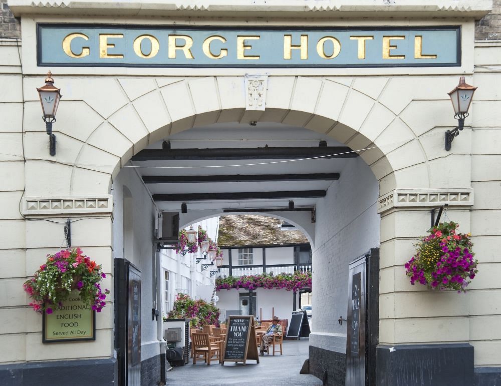 George Hotel By Greene King Inns Гантінгдон Екстер'єр фото