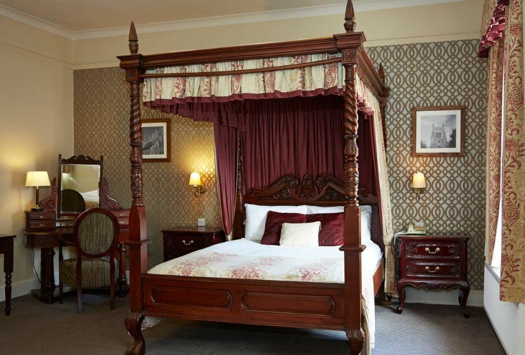 George Hotel By Greene King Inns Гантінгдон Екстер'єр фото